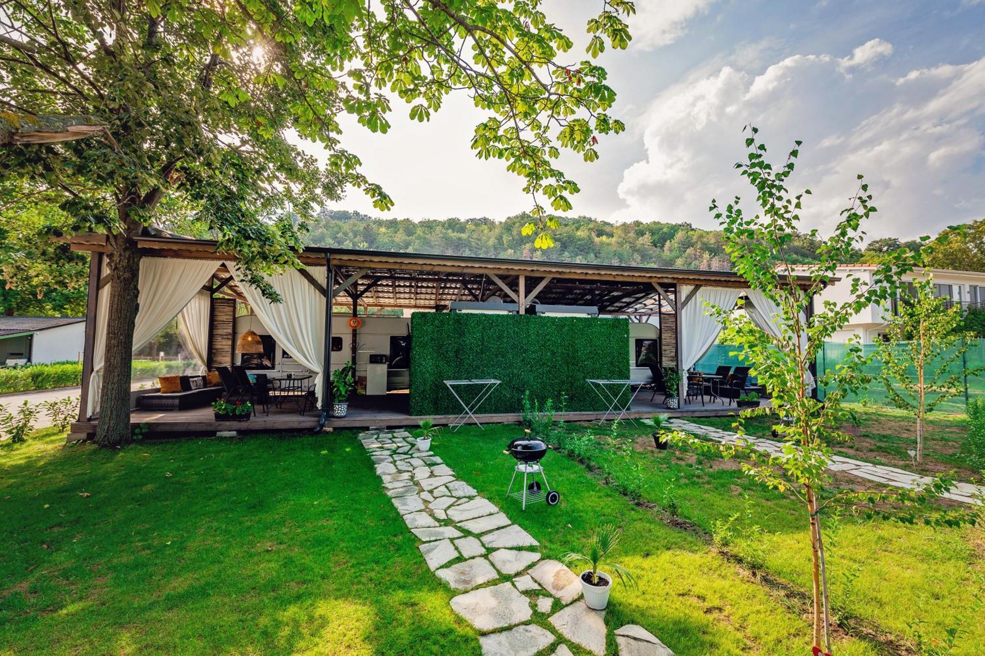 Каравани Avi Iris Фичоза Hotel Varna Exterior photo
